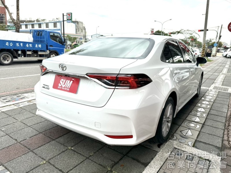 2019年 TOYOTA  Altis  1.8  豪華版 選配原廠影音 ACC 恆溫 定速 妥善率高 好入手的國民神車