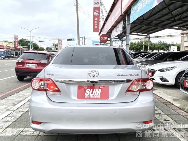 2010年 TOYOTA  Altis 1.8  E版 小改款 僅跑8萬公里 恆溫 定速 倒車顯影 妥善率極高的國民房車