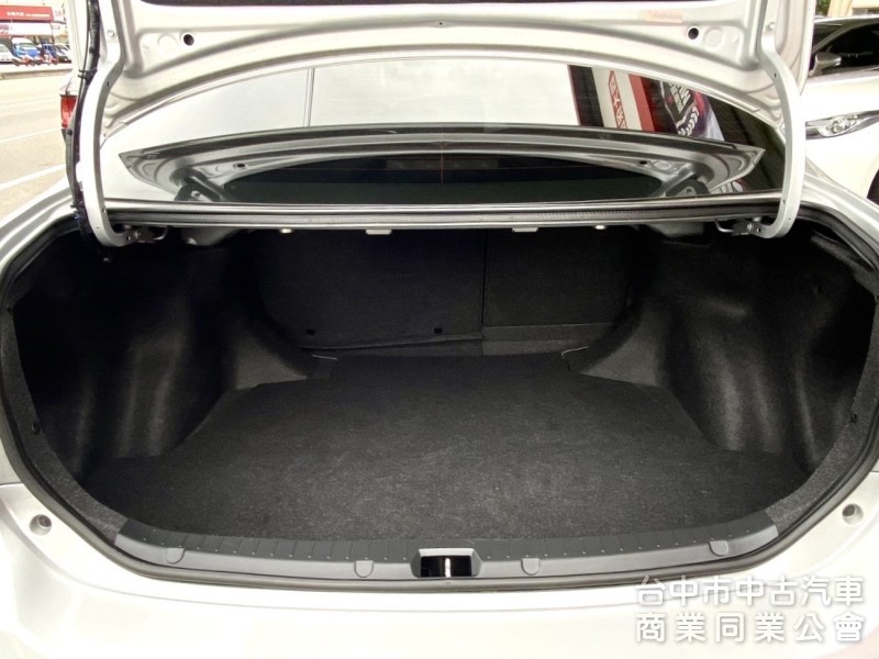 2010年 TOYOTA  Altis 1.8  E版 小改款 僅跑8萬公里 恆溫 定速 倒車顯影 妥善率極高的國民房車