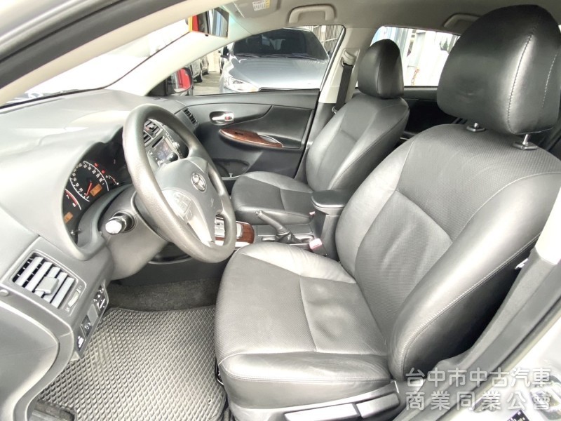 2010年 TOYOTA  Altis 1.8  E版 小改款 僅跑8萬公里 恆溫 定速 倒車顯影 妥善率極高的國民房車