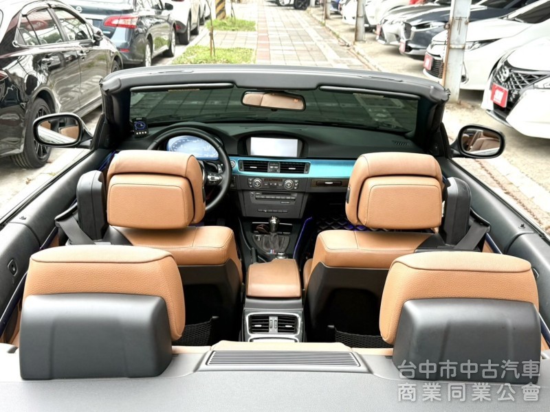 010年 BMW  335i Convertible 雙門硬頂敞篷轎跑 大馬力 市場稀有車種 魅力十足 開出去就是帥