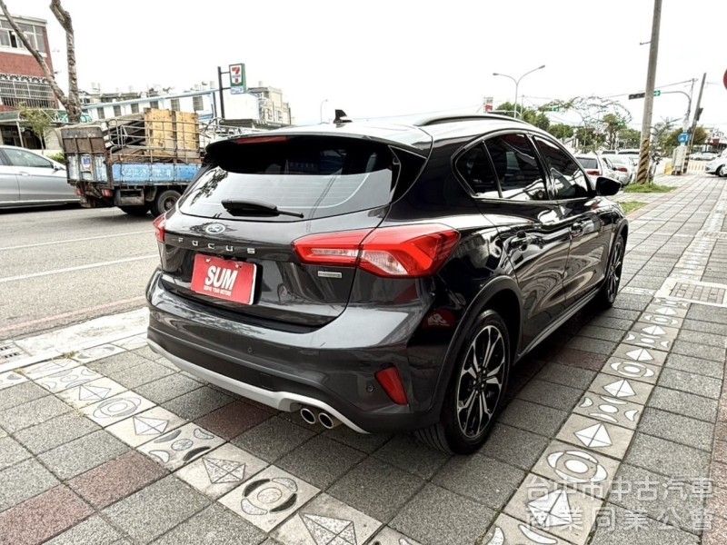 2021年 FORD  Focus  Active 任性版 原鈑件 僅跑3萬公里 ACC  B&O音響 超保值 時尚小車