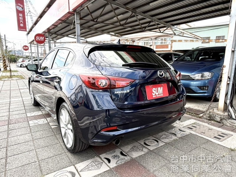 2019年 Mazda 3 5D 2.0 尊榮安全版 原鈑件 ACC跟車 恆溫 電動座椅 魂動美型設計 年輕人的愛款