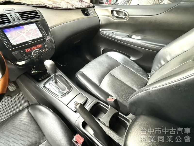 2014年 Nissan TIIDA 5D 1.6 旗艦版 實跑5萬公里 雙區恆溫 環景 I-Key 小資族最佳代步車款