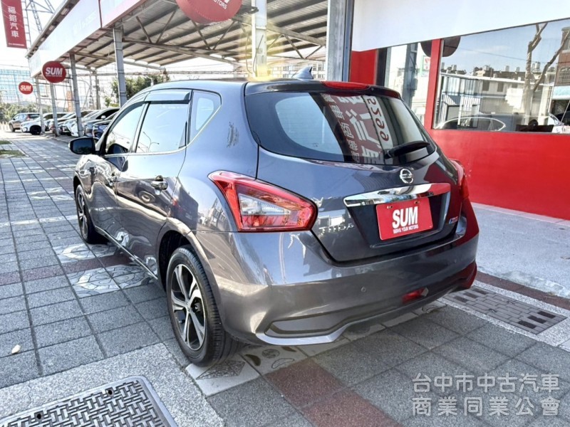 2018年 Nissan TIIDA 5D 1.6 豪華版 原鈑件 影音藍芽 盲點偵測 數位電視 省油省稅 小車大空間