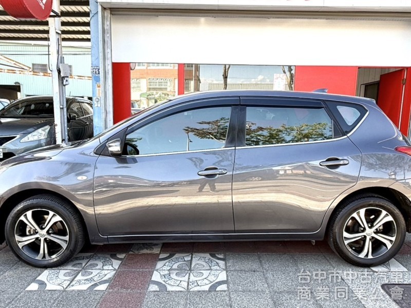 2018年 Nissan TIIDA 5D 1.6 豪華版 原鈑件 影音藍芽 盲點偵測 數位電視 省油省稅 小車大空間