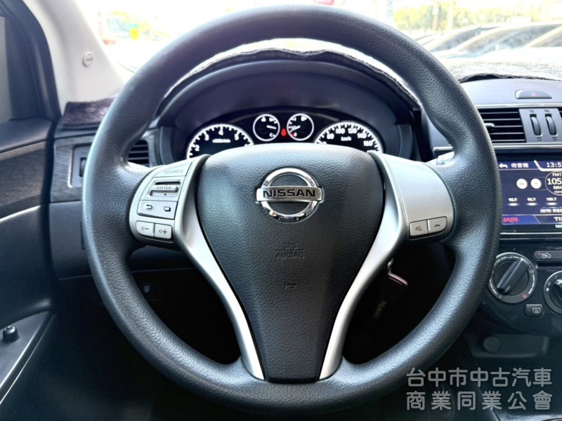 2018年 Nissan TIIDA 5D 1.6 豪華版 原鈑件 影音藍芽 盲點偵測 數位電視 省油省稅 小車大空間