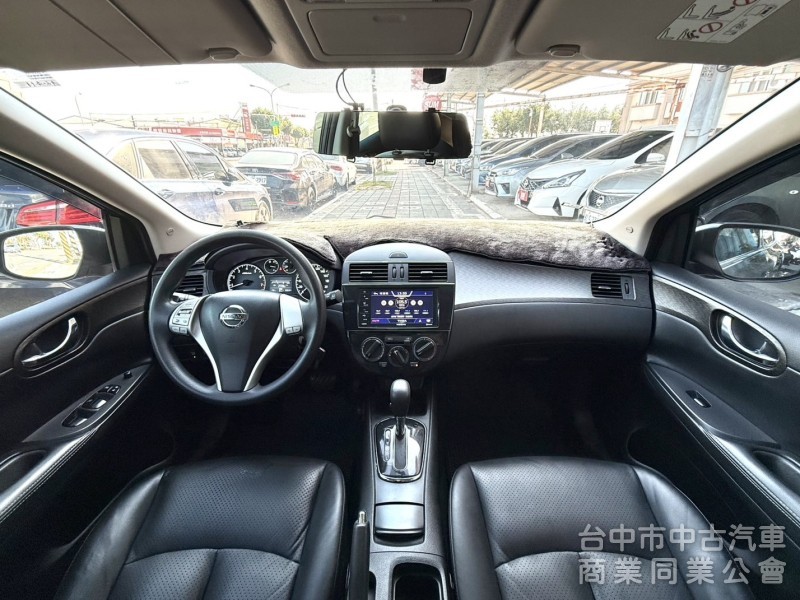 2018年 Nissan TIIDA 5D 1.6 豪華版 原鈑件 影音藍芽 盲點偵測 數位電視 省油省稅 小車大空間