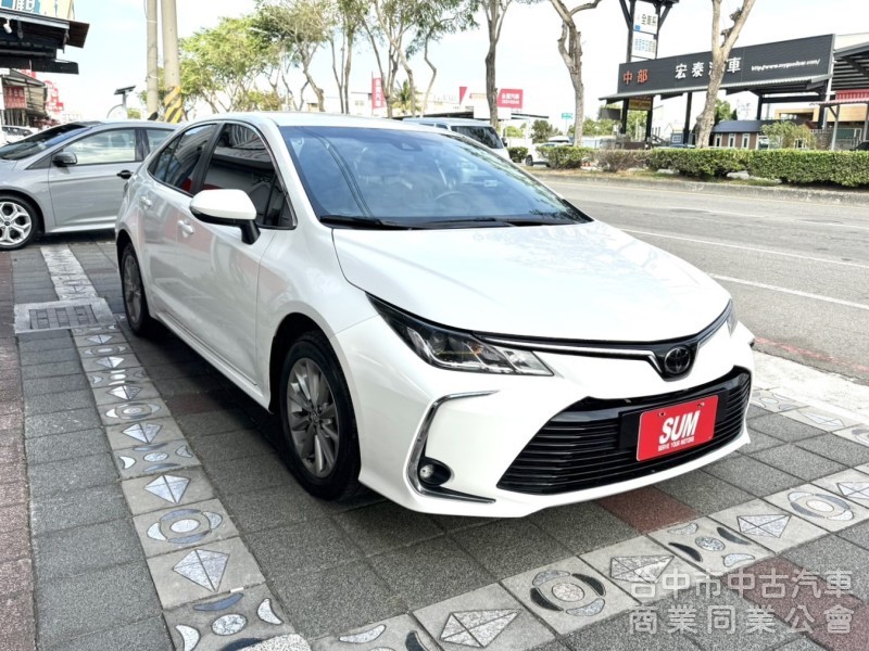 2021年式 TOYOTA Altis 1.8 豪華版 選配原廠影音 ACC跟車 定速 恆溫 代步首選 平價國民神車