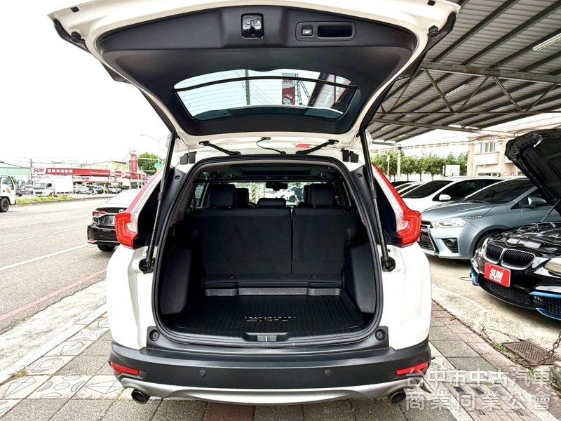 2019年 HONDA CR-V 1.5S 原鈑件 渦輪增壓 ACC 全景天窗 電尾門 空間超大又省油 市場熱銷運動休旅