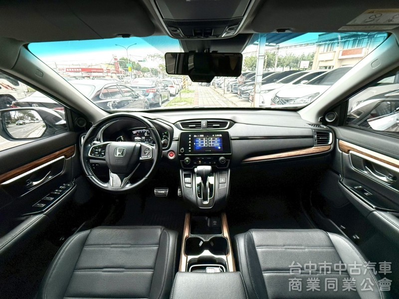 2019年 HONDA CR-V 1.5S 原鈑件 渦輪增壓 ACC 全景天窗 電尾門 空間超大又省油 市場熱銷運動休旅