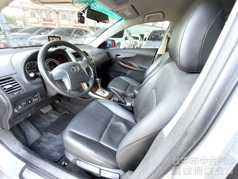 2011年 TOYOTA  Altis  1.8  E版 一手車 原鈑件 恆溫 定速 超美車況 好保養 通勤代步最佳選擇