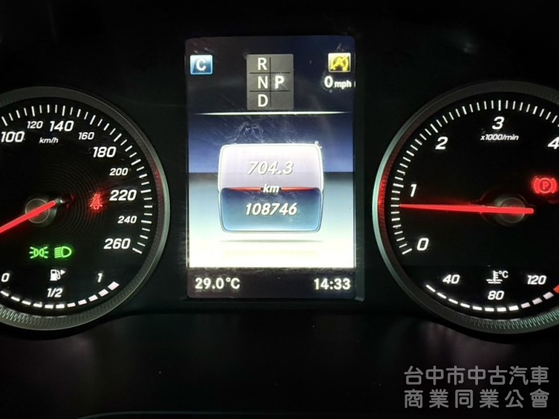 2019年 M-Benz GLC 220d 4MATIC 柴油 總代理 原鈑件 環景影像 電動座椅 豪華大空間運動休旅車