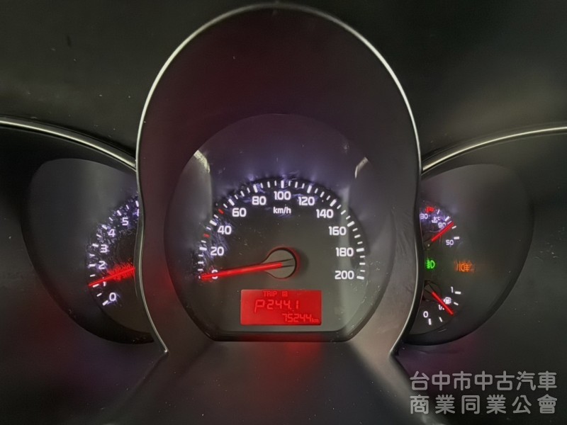 2017年 KIA Morning 1.2 驚艷版 認證車 定速 多媒體螢幕 循跡防滑 超美時尚靈巧代步小車