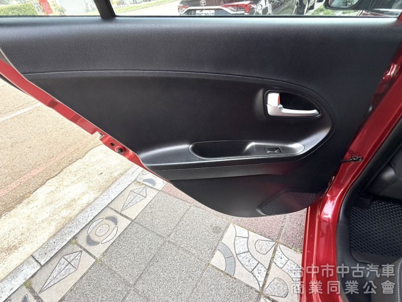 2017年 KIA Morning 1.2 驚艷版 認證車 定速 多媒體螢幕 循跡防滑 超美時尚靈巧代步小車
