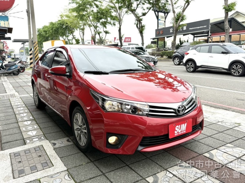 2015年 Toyota Altis 1.8 經典版 原鈑件 只跑7萬 恆溫 定速 升級9吋安卓機及配件 通勤族代步首選
