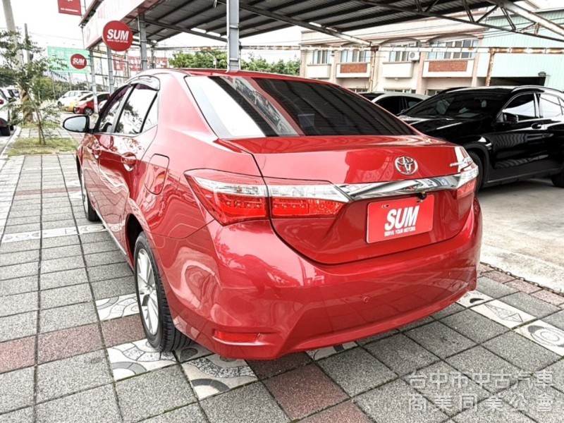 2015年 Toyota Altis 1.8 經典版 原鈑件 只跑7萬 恆溫 定速 升級9吋安卓機及配件 通勤族代步首選