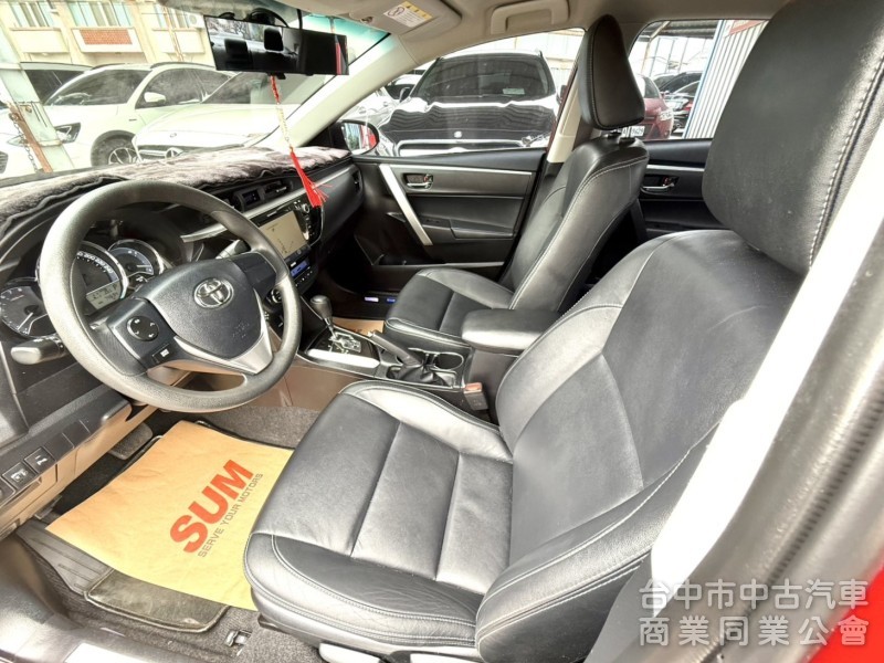 2015年 Toyota Altis 1.8 經典版 原鈑件 只跑7萬 恆溫 定速 升級9吋安卓機及配件 通勤族代步首選