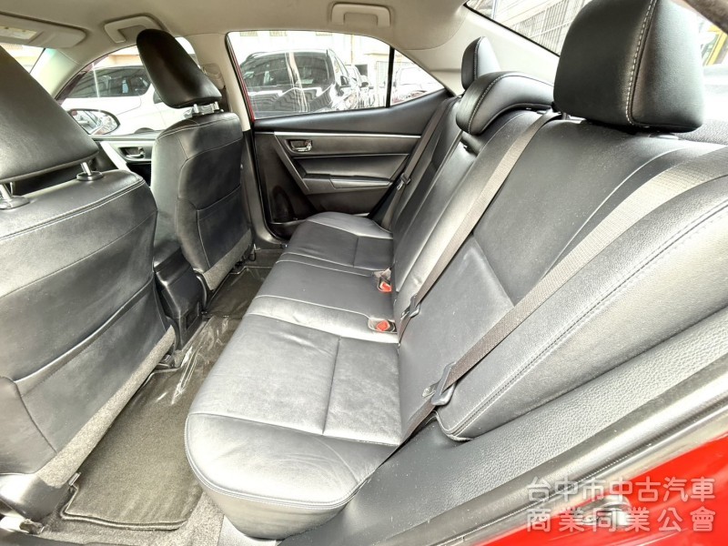 2015年 Toyota Altis 1.8 經典版 原鈑件 只跑7萬 恆溫 定速 升級9吋安卓機及配件 通勤族代步首選