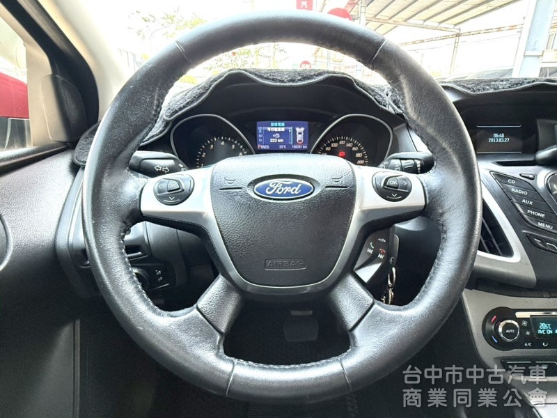 2013年 FORD Focus 5D 1.6 汽油時尚型 認證車 雙區恆溫 循跡防滑 空間大 高CP值的都會代步小車