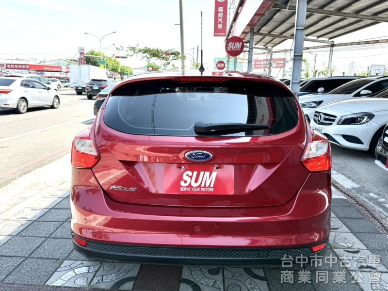2013年 FORD Focus 5D 1.6 汽油時尚型 認證車 雙區恆溫 循跡防滑 空間大 高CP值的都會代步小車