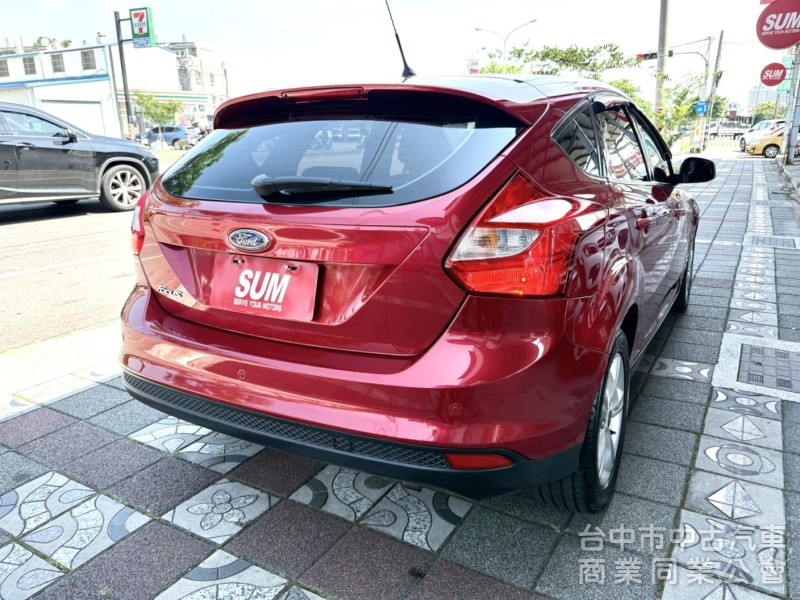 2013年 FORD Focus 5D 1.6 汽油時尚型 認證車 雙區恆溫 循跡防滑 空間大 高CP值的都會代步小車