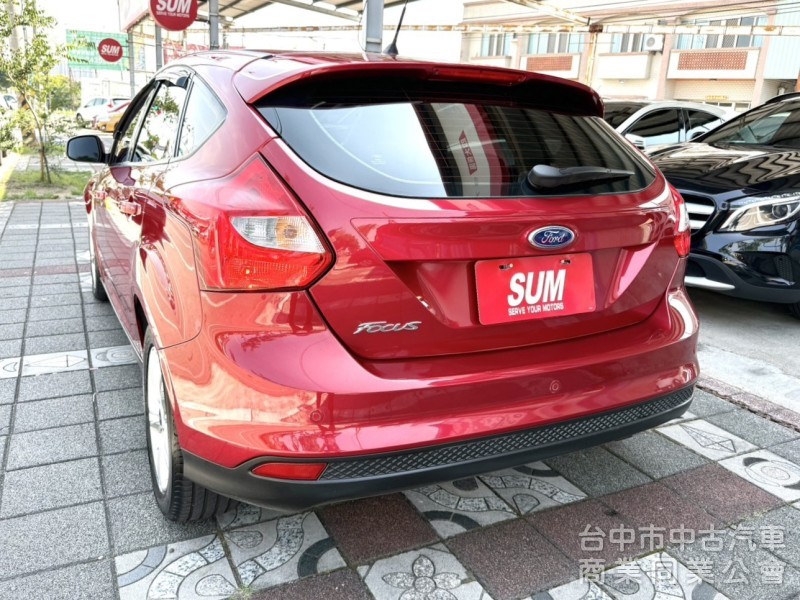 2013年 FORD Focus 5D 1.6 汽油時尚型 認證車 雙區恆溫 循跡防滑 空間大 高CP值的都會代步小車