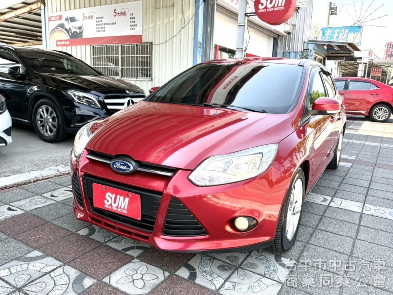 2013年 FORD Focus 5D 1.6 汽油時尚型 認證車 雙區恆溫 循跡防滑 空間大 高CP值的都會代步小車