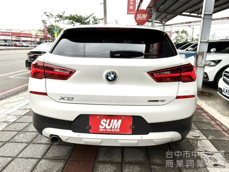 2020年式 BMW  X2 sDrive 18i M-Sport 總代理 原鈑件 僅跑6萬 稀有釋出 德系進口跨界休旅