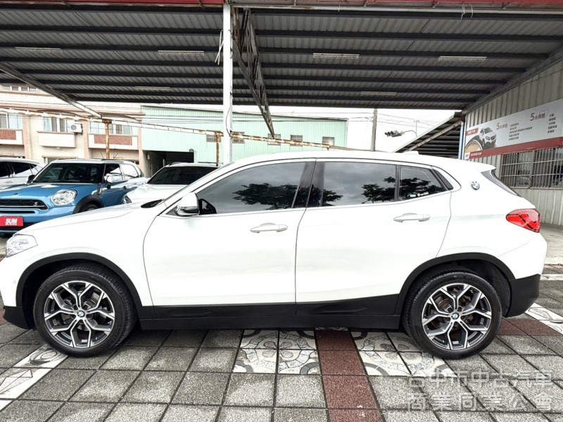 2020年式 BMW  X2 sDrive 18i M-Sport 總代理 原鈑件 僅跑6萬 稀有釋出 德系進口跨界休旅