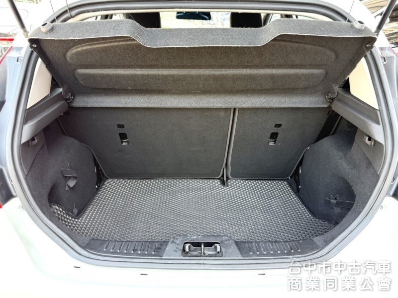 2015年 FORD Fiesta 1.0  S版 運動型 原鈑件 渦輪加持 恆溫空調 I-Key  城市優質代步小車