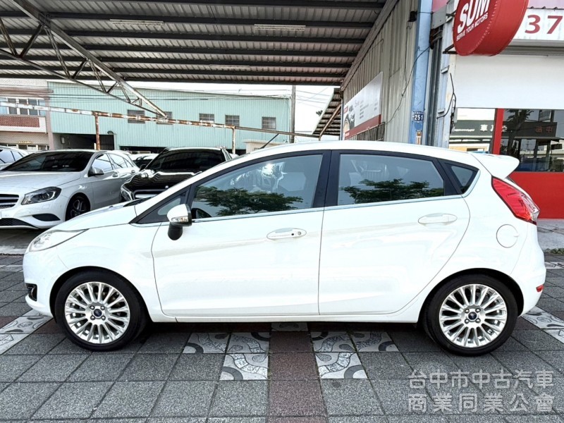 2015年 FORD Fiesta 1.0  S版 運動型 原鈑件 渦輪加持 恆溫空調 I-Key  城市優質代步小車