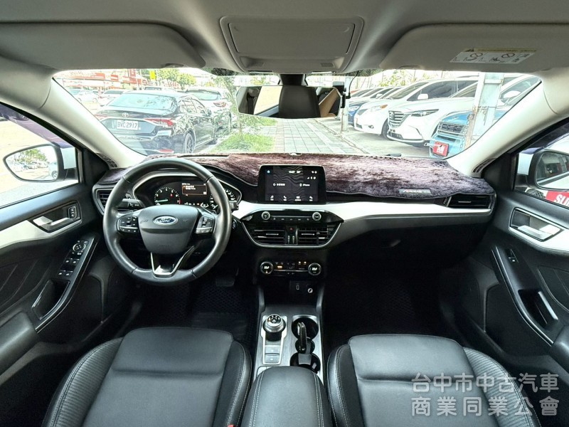 2019年 Ford Focus 5D 時尚經典型 1.5渦輪 原鈑件 僅跑5萬公里  市場最夯的五門小鋼砲
