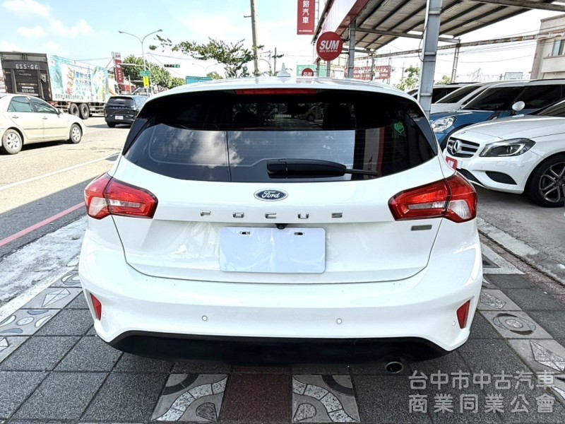 2019年 Ford Focus 5D 時尚經典型 1.5渦輪 原鈑件 僅跑5萬公里  市場最夯的五門小鋼砲