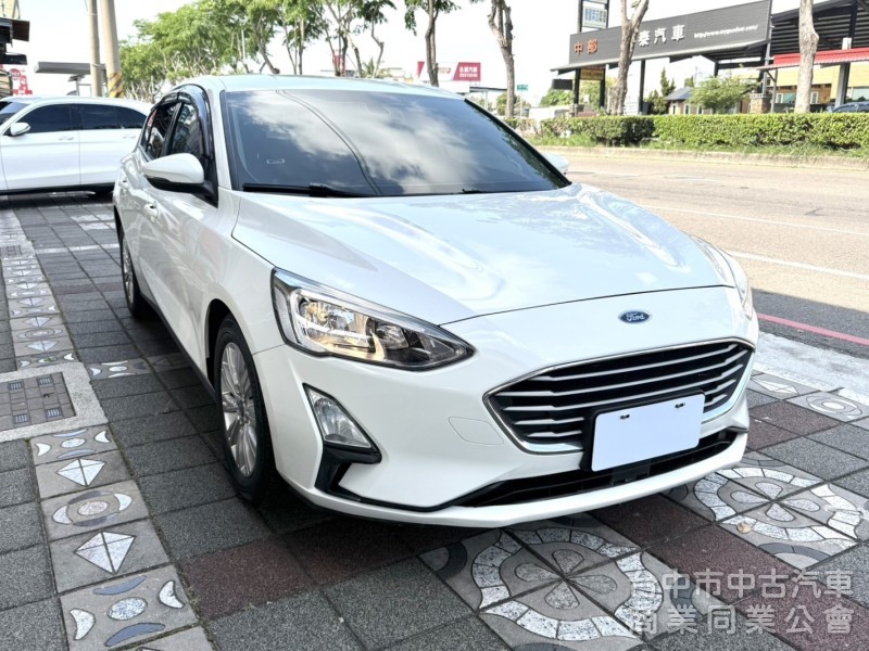 2019年 Ford Focus 5D 時尚經典型 1.5渦輪 原鈑件 僅跑5萬公里  市場最夯的五門小鋼砲