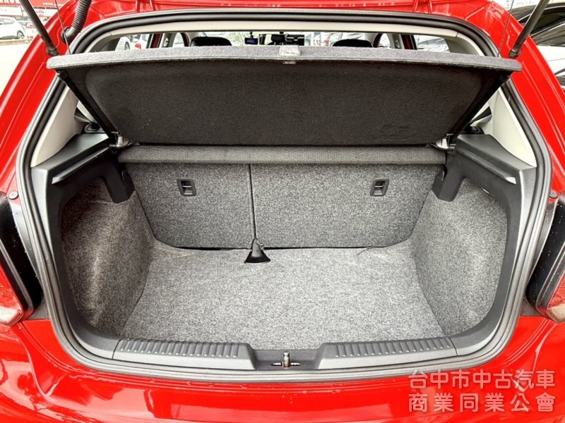 2014年 福斯 POLO HB 1.6 CL 原鈑件 升級大螢幕安卓機 好開省油 小資女的最佳時尚代步小車