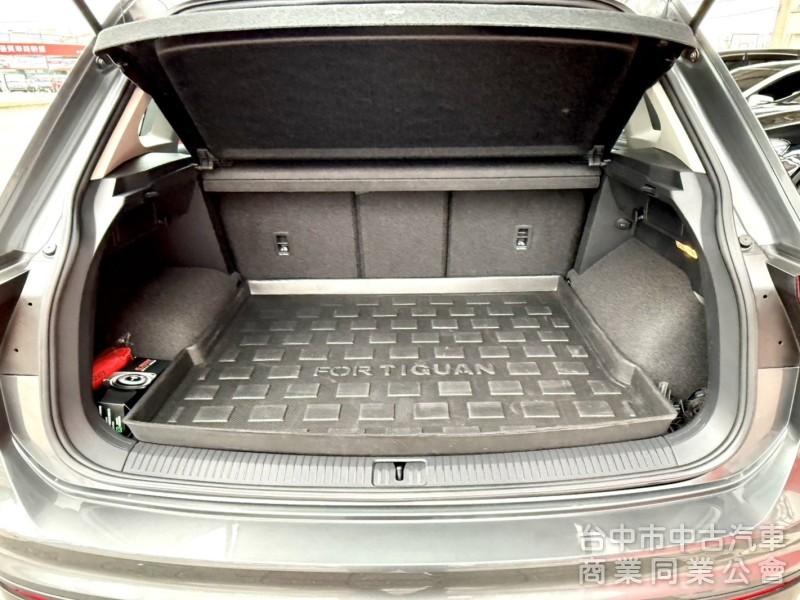 2017年 福斯 Tiguan 280 TSI Smartline  1.4 渦輪 原鈑件 大空間大馬力 新世代運動休旅