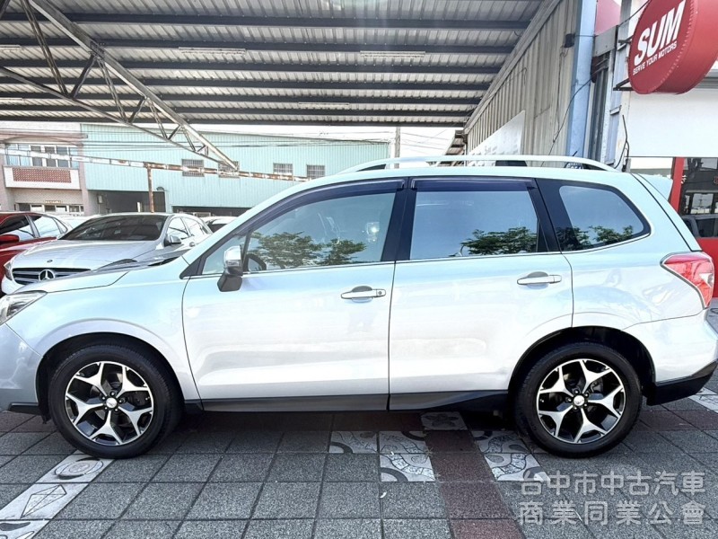 2014年 Subaru Forester 2.0  XT 原鈑件 恆溫 AWD全時四驅 日本原裝進口高性能運動休旅 