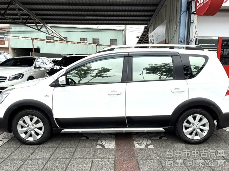 2018年 Nissan Livina 1.6 豪華版 恆溫 原廠影音 車頂行李架 舒適大空間 市場熱銷五門掀背小休旅