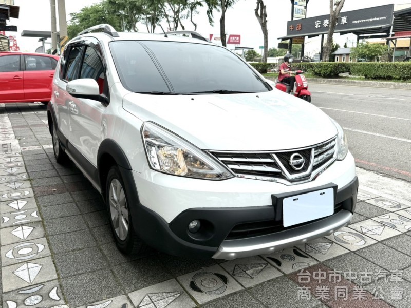 2018年 Nissan Livina 1.6 豪華版 恆溫 原廠影音 車頂行李架 舒適大空間 市場熱銷五門掀背小休旅
