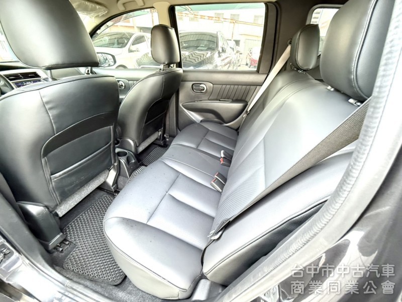 2017年 Nissan Livina 1.6 旗艦版 原鈑件 恆溫 車頂行李架 I-Key 省油大空間 優質代步車首選