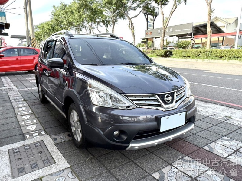 2017年 Nissan Livina 1.6 旗艦版 原鈑件 恆溫 車頂行李架 I-Key 省油大空間 優質代步車首選