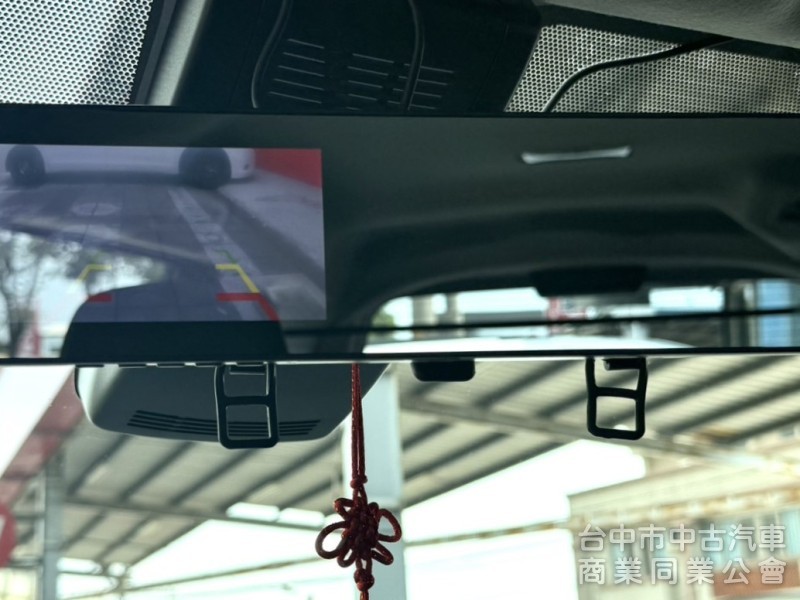 2022年 Toyota Sienta 5人座 1.8 豪華+版 原鈑件 I-Key 恆溫 電動側滑門 國產跨界休旅車