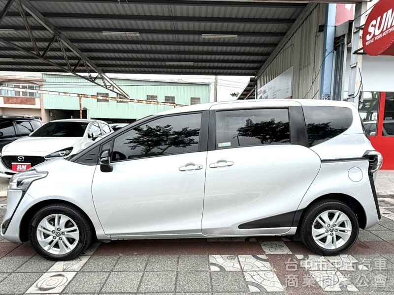 2022年 Toyota Sienta 5人座 1.8 豪華+版 原鈑件 I-Key 恆溫 電動側滑門 國產跨界休旅車