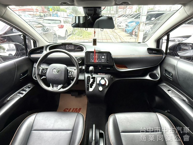2022年 Toyota Sienta 5人座 1.8 豪華+版 原鈑件 I-Key 恆溫 電動側滑門 國產跨界休旅車