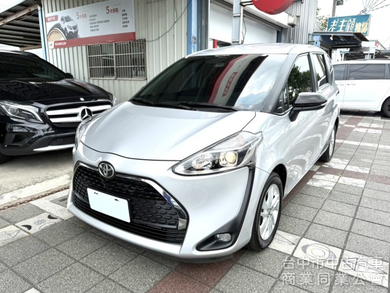 2022年 Toyota Sienta 5人座 1.8 豪華+版 原鈑件 I-Key 恆溫 電動側滑門 國產跨界休旅車