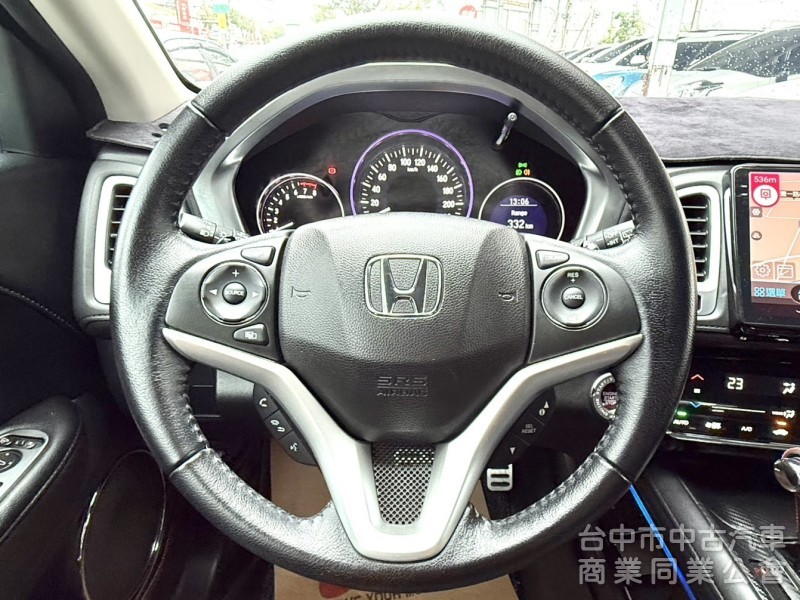 2017年式 Honda HR-V 1.8 頂級S版 原鈑件 僅跑5萬公里 加裝環景系統 適合在都市穿梭跨界輕休旅