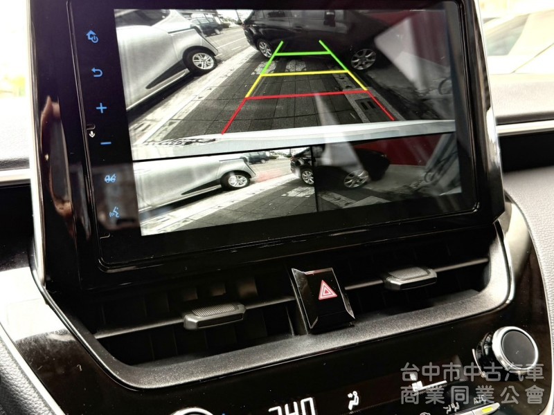 2023年 Toyota Altis 1.8 尊爵版 原鈑件 里程3萬 ACC I-Key 定速 車道偏離 熱門房車首選