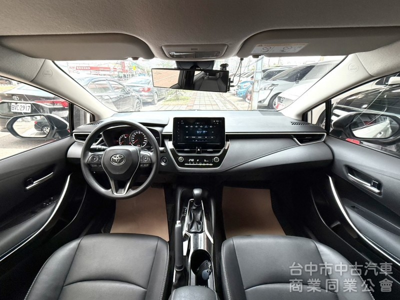 2023年 Toyota Altis 1.8 尊爵版 原鈑件 里程3萬 ACC I-Key 定速 車道偏離 熱門房車首選
