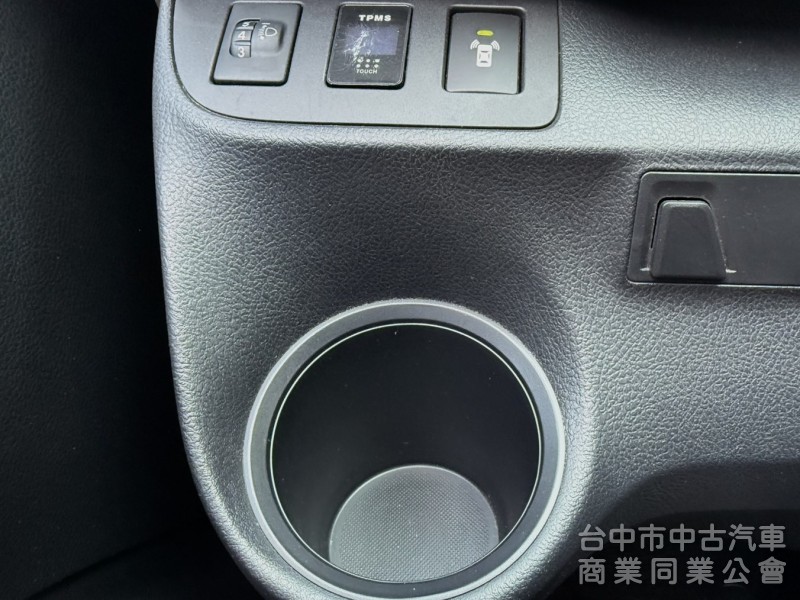 2017年 Toyota Sienta 5人座 經典型 僅跑4萬公里 I-Key 原廠影音 小車大空間 好保養 妥善率高